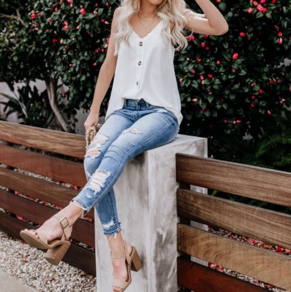 LAST 1! Button detail cami - Picture 6 of 8